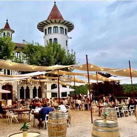 Villa Oasis Entre Vinedos Cerca De Barcelona Con A A Y Piscina Climatizada Caserio de Ca'n Rosell