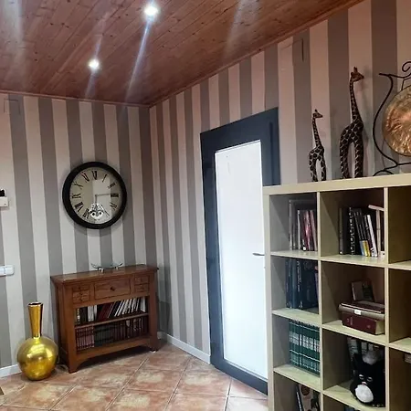 Oasis Entre Vinedos Cerca De Barcelona Con A A Y Piscina Climatizada Villa *