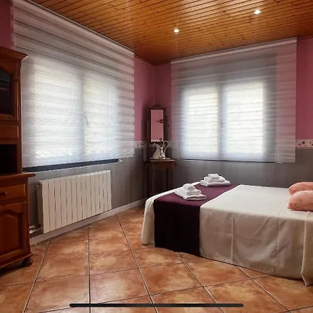 Villa Oasis Entre Vinedos Cerca De Barcelona Con A A Y Piscina Climatizada Caserio de Ca'n Rosell