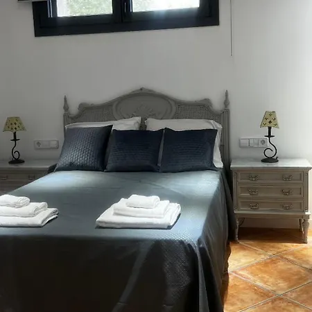Oasis Entre Vinedos Cerca De Barcelona Con A A Y Piscina Climatizada Villa