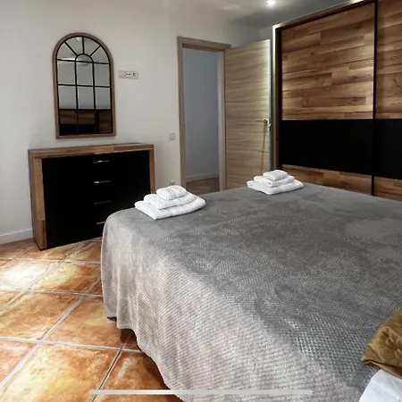 Oasis Entre Vinedos Cerca De Barcelona Con A A Y Piscina Climatizada Caserio de Ca'n Rosell