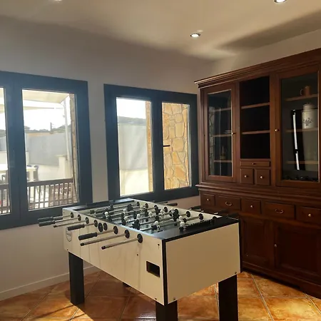 Villa Oasis Entre Vinedos Cerca De Barcelona Con A A Y Piscina Climatizada
